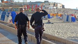 Как хотелиерите по морето приемат идеята за туристическа полиция Какви