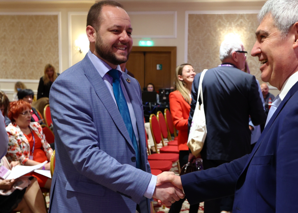  Борислав Сандов 