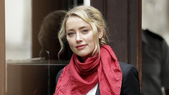 Жената с ангелско лице Амбър Хърд преди брака с Джони Деп (СНИМКИ)