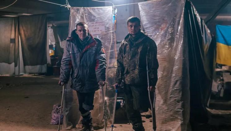 Азов Азовстал - Предали са се повече от половината украински войници в „Азовстал“ - вече станаха 1730. Киев: Мир с Русия само при изтегляне на всички войски от Украйна, а дотогава искаме санкции, оръжие и пари