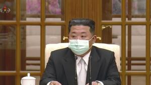 Севернокорейският лидер Ким Чен ун обяви победа над коронавируса в страната