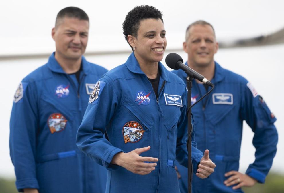 Космически букет получи за рождения си ден американската астронавтка Джесика
