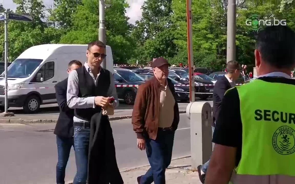 Димитър Бербатов и неговият екип в битката за БФС, ще