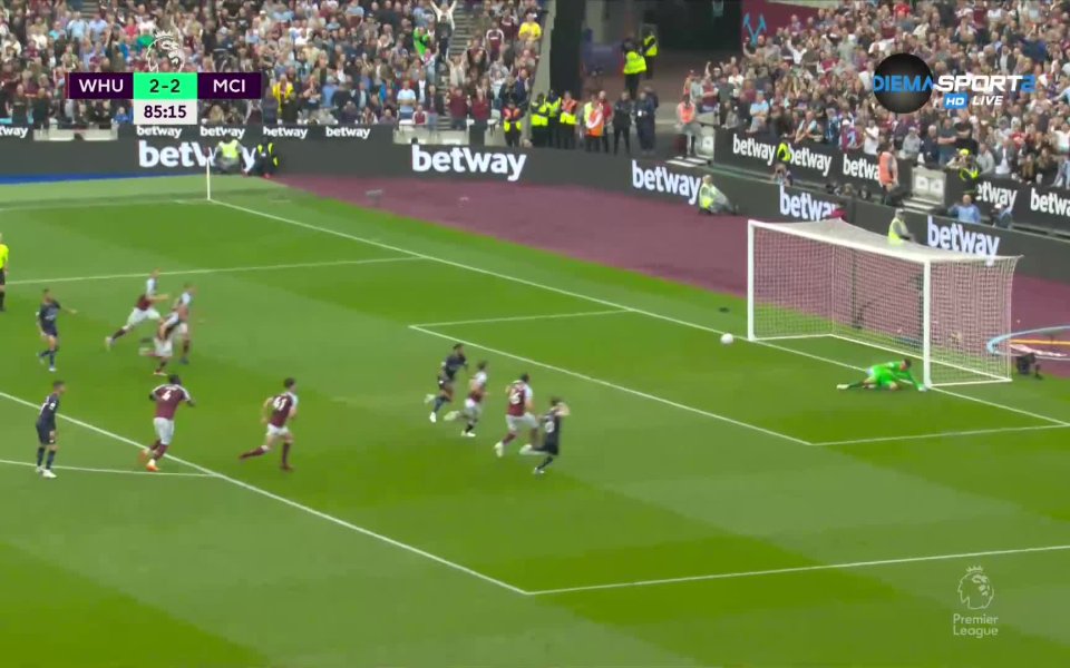 Марез пропусна да донесе обрата за Сити от бялата точка.