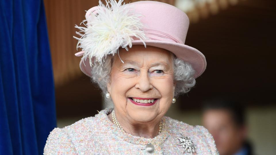 На 6 февруари 2022 г. кралицата стана първият британски монарх
