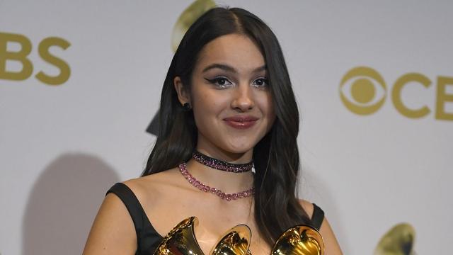 Дрейк и Оливия Родриго триумфираха на музикалните награди на списание „Билборд“