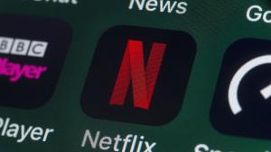 Американската компания Нетфликс Netflix съобщи че е съкратила около 2