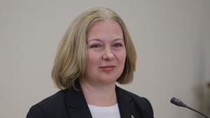 Министърът на правосъдието Надежда Йорданова обжалва определението на тричленния състав