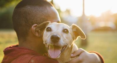 човек и куче