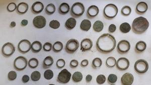 Спасени от контрабанден трафик 897 старинни монети и археологически ценности