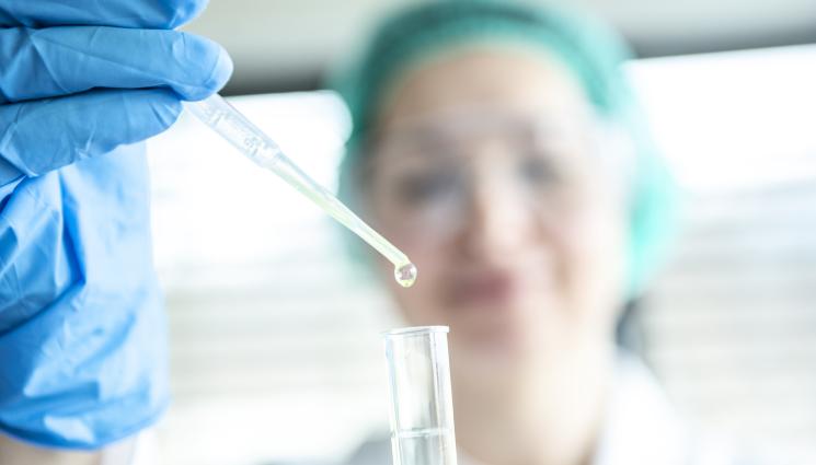 лаборатория - СТРАШНО Е! Нова зараза ни плаши: Маймунска шарка поваля наред в редица страни