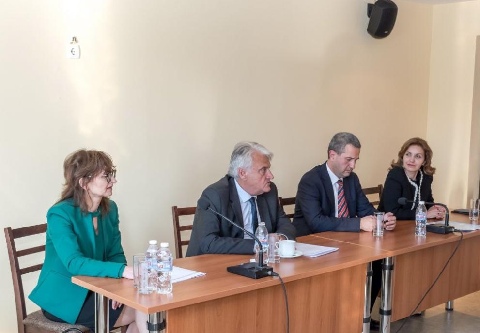 Министърът на вътрешните работи Бойко Рашков откри работна среща, посветена