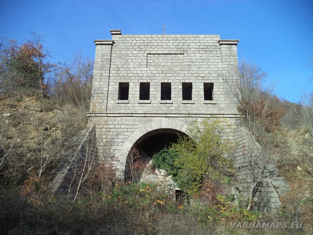 Секретен военен обект