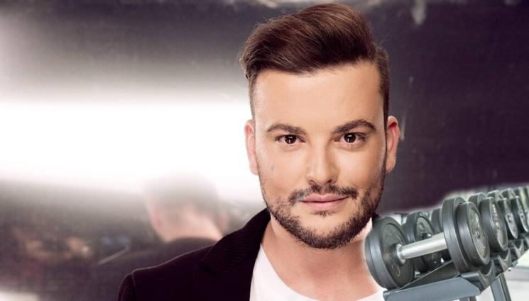 Стефан Илчев - АПОЛОН: Стефан Илчев вае тяло. Поти се часове във фитнес залата, показва нагледно в нета как помпа мускули (СНИМКА)