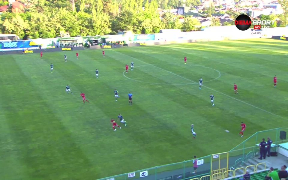 В 31-ата минута Ботев Враца възстанови равенството. Браян Переа бе