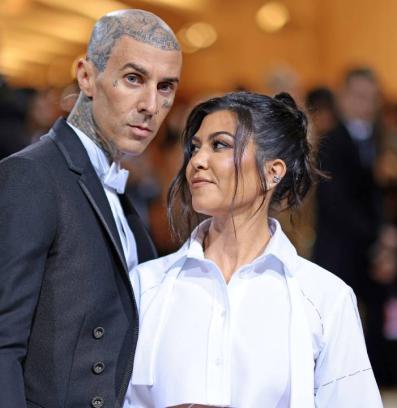 кортни и траавис