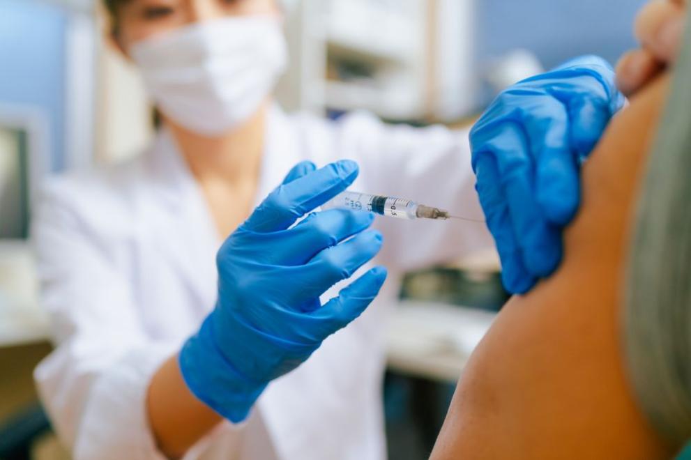 Временни имунизационни пунктове за поставяне на ваксини срещу COVID-19 вече