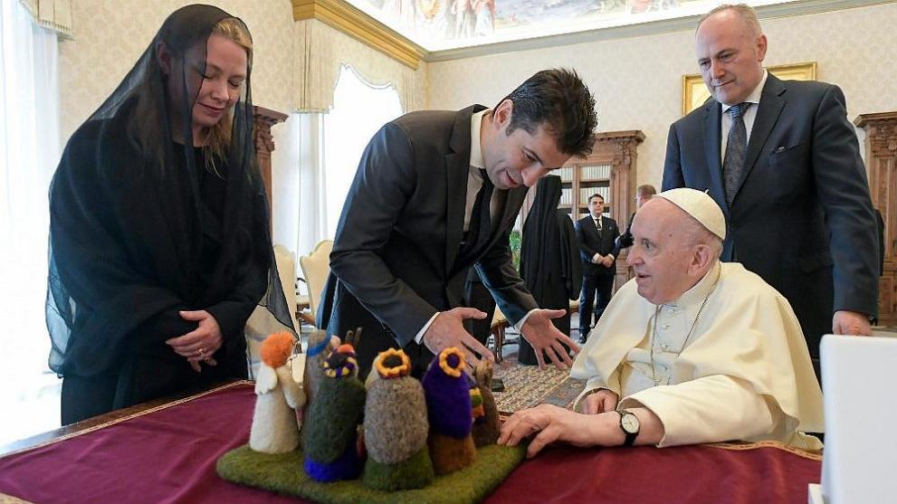 В навечерието на Деня на светите братя Кирил и Методий,