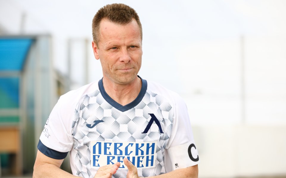 Бившият защитник на Левски &ndash; Елин Топузаков, бе доста емоционален