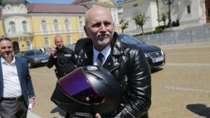 Министърът на транспорта и съобщенията Николай Събев категорично подкрепя инициативата
