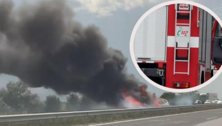 катастрофа тракия - АД НА ПЪТЯ: Три коли се пометоха на АМ „Тракия“, едната избухна в пламъци (ВИДЕО)