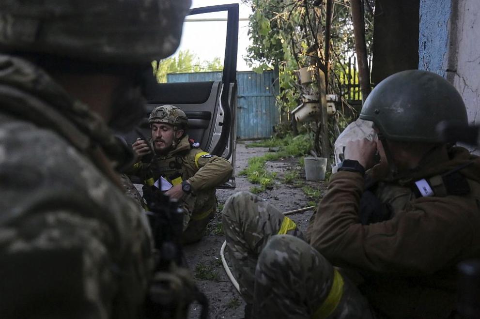Петима цивилни са убити и 12 са ранени при украинска