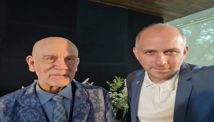 Джон Малкович - Джон Малкович се срещна с новия шеф на Народния