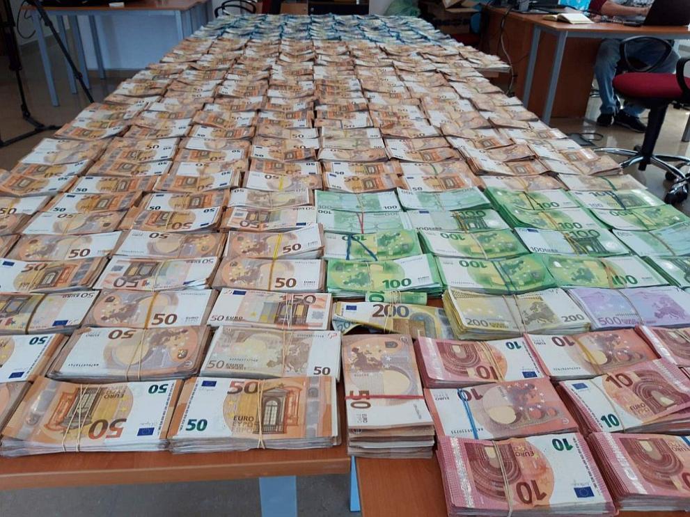 Рекордно количество задържана недекларирана валута на "Капитан Андреево"