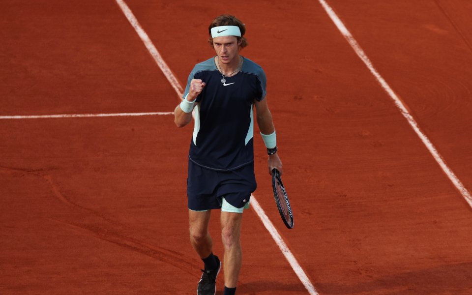 Поставеният под номер 7 в схемата - Андрей Рубльов, се