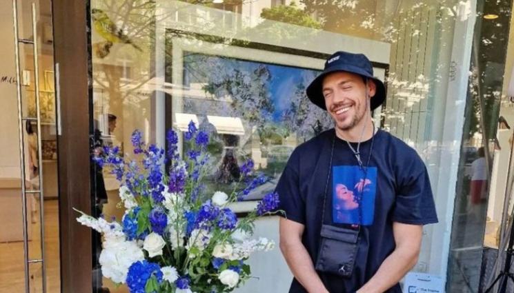 дани петканов - УДАРИ ГО НА ЖИВОТ: Дани Петканов подкара тузарска кола (СНИМКИ)