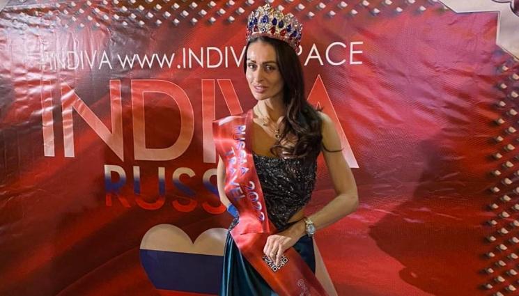 цвети разложка - ТРАЙ МОМЕ ЗА ХУБОСТ: Цвети Разложка пътува със счупена ръка за награда в Сан Петербург