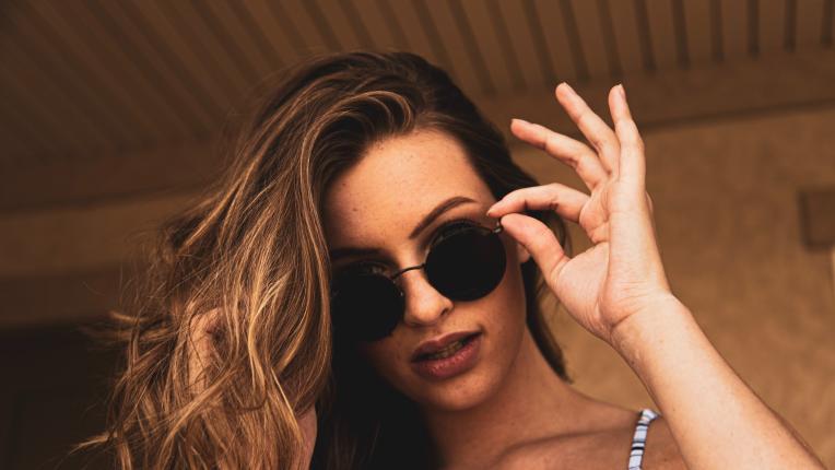  8 неща, които би трябвало да имаш в летния си дрешник 