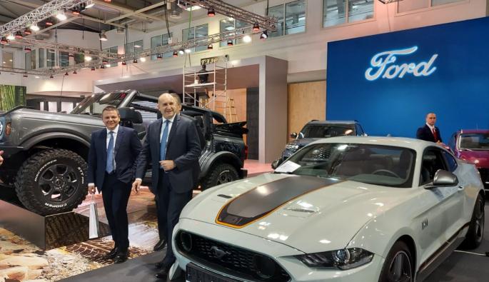  Президентът Румен Радев посети щанда на Ford още в четвъртък покрай участието си в кръгла маса за бъдещето на мобилността.
