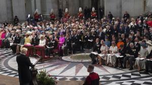 Британското кралско семейство се събра днес за църковна служба по