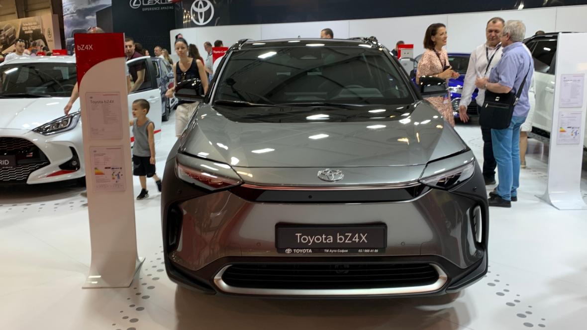 Toyota bZ4X София 2022