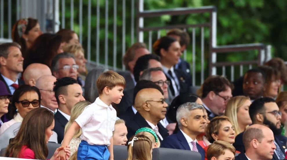 Голямо детско сърце: Принц Луи показа кого обича най-много от кралското семейство (СНИМКИ)