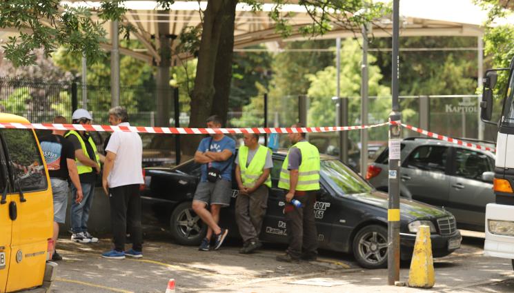 капитолия борисова градина - ИГРА НА КОТКА И МИШКА: Същият съд, който позволи премахването на автокъщата в Борисовата градина, сега забрани това заради градушка