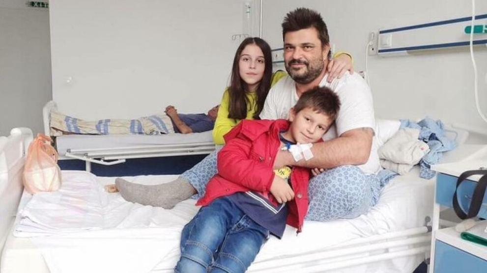 48-годишния Светлозар Дончев е самотен баща на две деца и