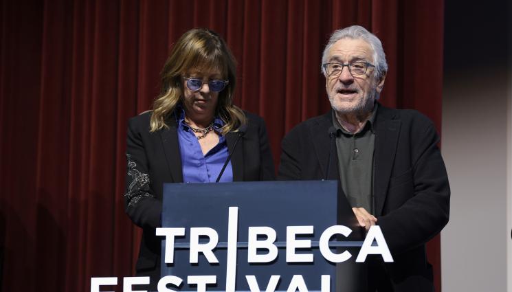 трайбека - ЗВЕЗДНО СЪБИРАНЕ: Дженифър Лопес, Робърт де Ниро и Тейлър Суифт са сред знаменитостите на кинофестивала
