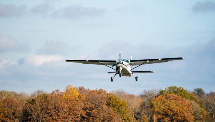 самолет - Самолетът фантом не бил заплаха за въздушното ни пространство