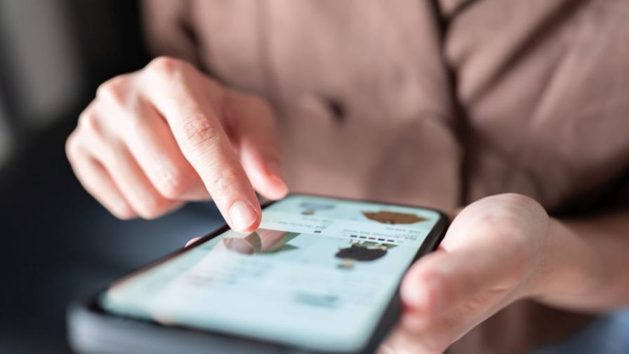 Гигант за бърза мода забрани всички секс кукли след обвинения за детски вид