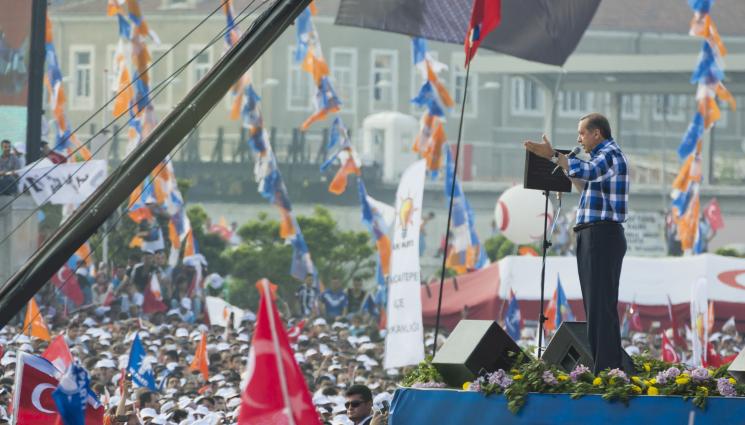 ердоган - ОФИЦИАЛНО: Ердоган се кандидатира отново на президентските избори