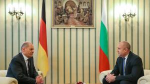 В отношенията между България и Република Северна Македония не става