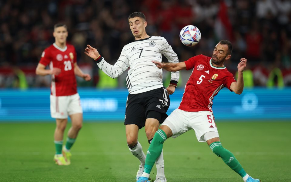 Селекциите на Унгария и Германия играят при резултат 1:1 на