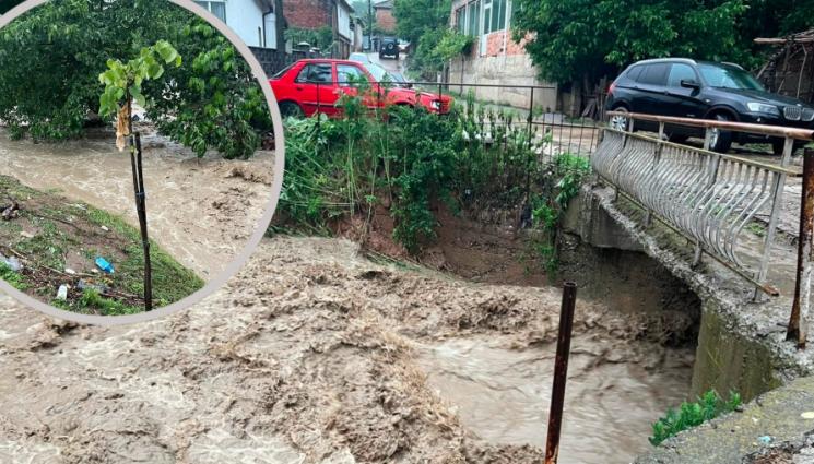 порой Руен - ВОДЕН АД: Пороят активизира свлачища и отнесе кола