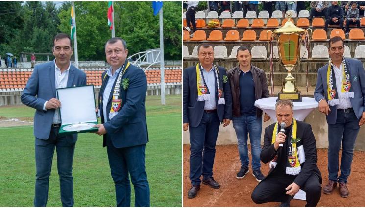 Лудогорец - Лудогорец занесе титлата в Павликени - стотици празнуват. В наше лице имате голям приятел, заяви директорът Ангел Петричев