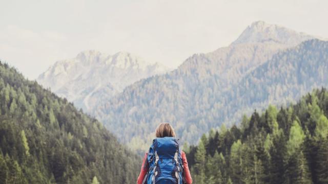 Турчин обиколи над 50 страни с 5 долара в джоба си  