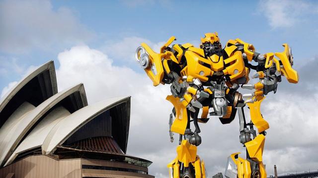 Нов герой влиза в продължението на „Трансформърс“