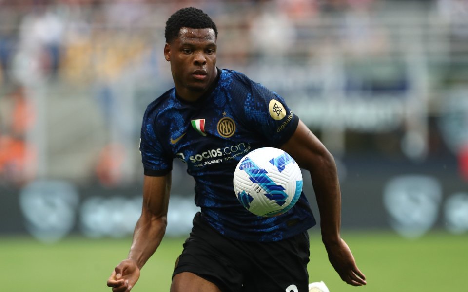 Отборът на Челси ще се конкурира с Манчестър Юнайтед за