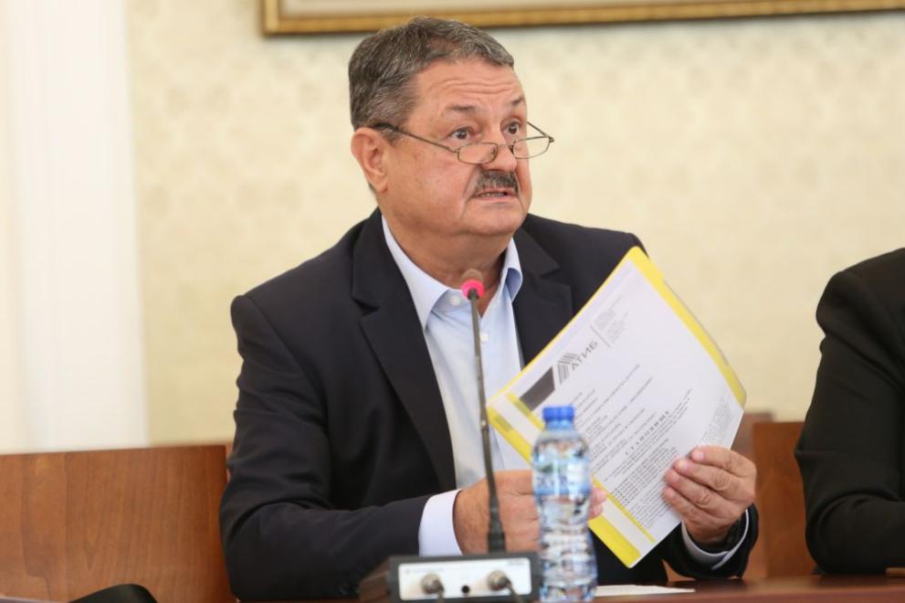 Това, че няма сняг по планините у нас не е